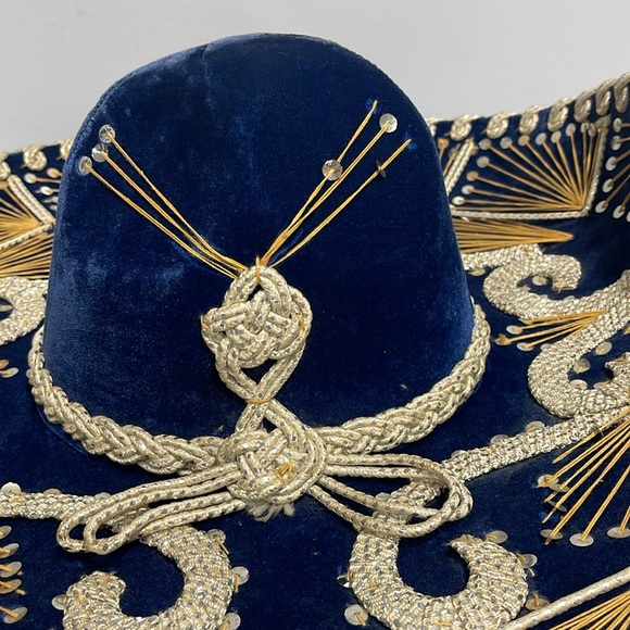 Vintage Mexican Sombrero XXXXX Blue Velvet Sequin Charro Mariachi Small Size? - Picture 8 of 16